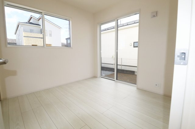 郡山市芳賀３丁目　　　７号棟　　　芳賀小学校、郡山第４中学区の洋室