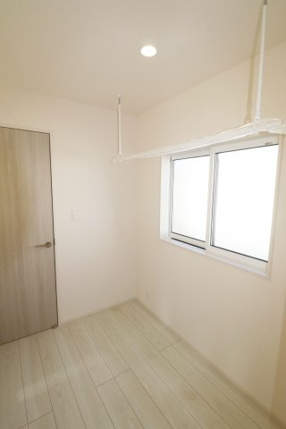 郡山市芳賀３丁目　　　７号棟　　　芳賀小学校、郡山第４中学区の洋室|※同社施工例