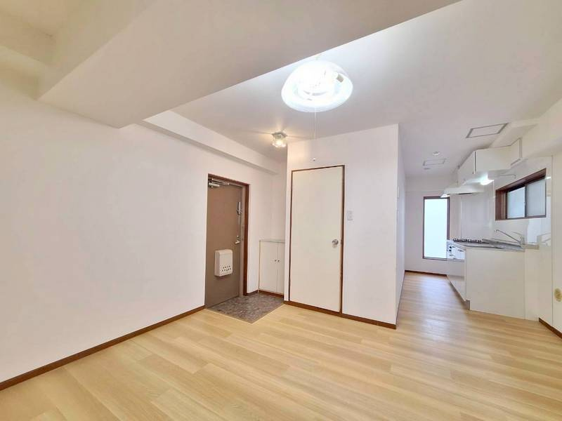 サントゥールＣＨＩＢＡの居間・リビング|★11帖のリビングダイニングキッチン★