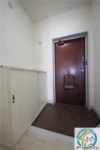 岸本マンションの玄関