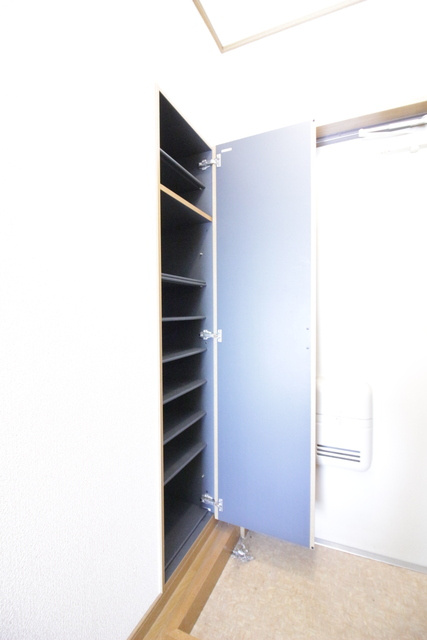 ビューカトレアの玄関|シューズボックス付きの玄関です☆