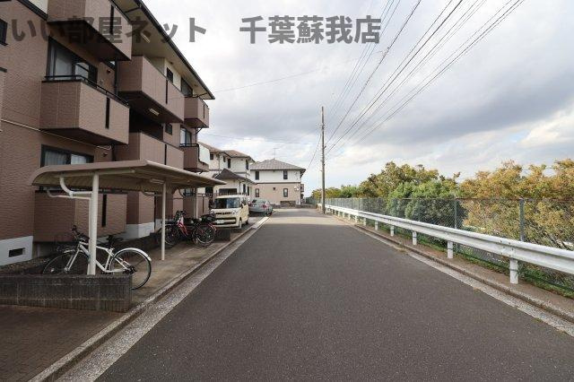 サバーブトリプルの周辺