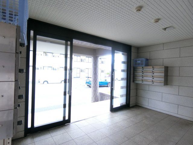 スカイマンションBのエントランス