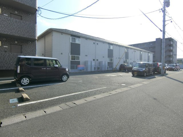 スカイマンションBの駐車場