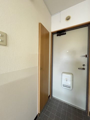 スカイマンションBの玄関