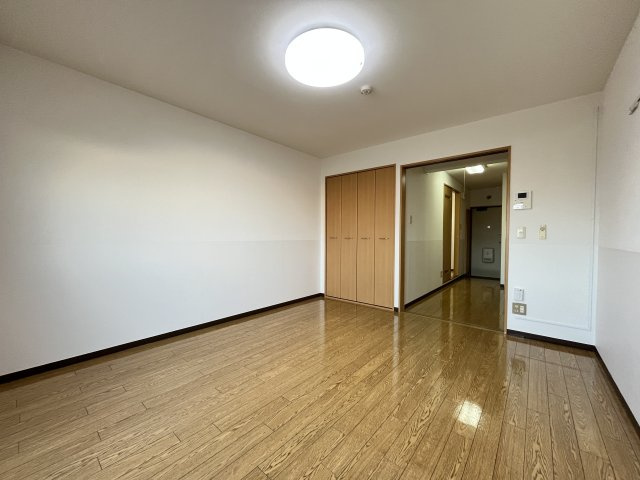 スカイマンションBの居間・リビング