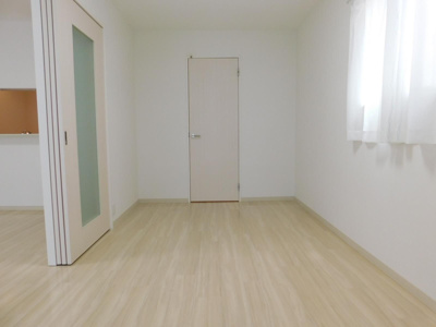 【寝室】 | ハートフル医大前