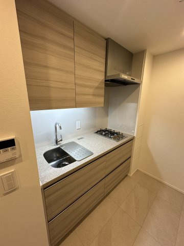 ザ・パークワンズ三軒茶屋　築浅　ペット相談可　浴室乾燥機のキッチン