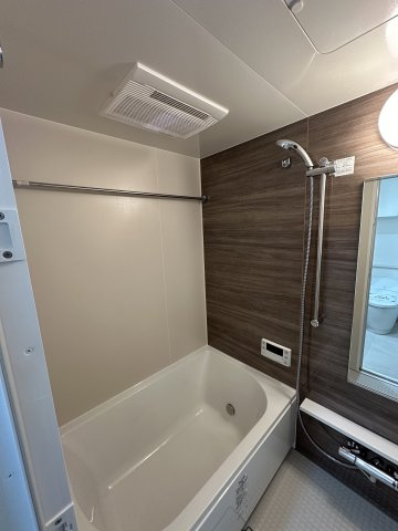 ザ・パークワンズ三軒茶屋　築浅　ペット相談可　浴室乾燥機の浴室