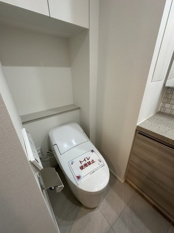 ザ・パークワンズ三軒茶屋　築浅　ペット相談可　浴室乾燥機のトイレ