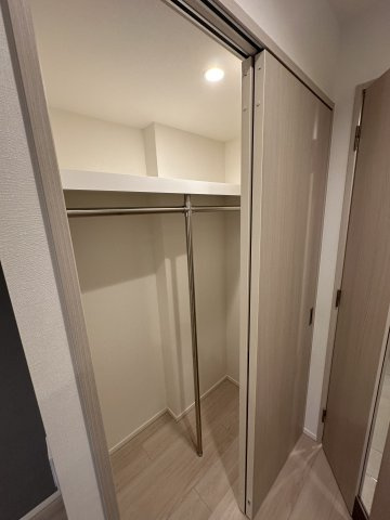 ザ・パークワンズ三軒茶屋　築浅　ペット相談可　浴室乾燥機の収納