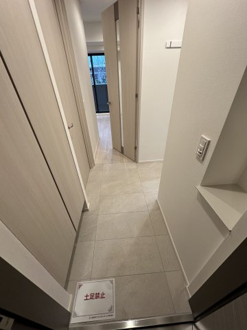 ザ・パークワンズ三軒茶屋　築浅　ペット相談可　浴室乾燥機の玄関