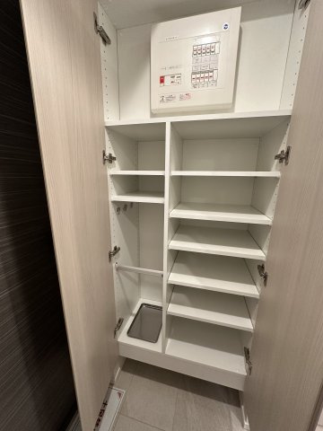 ザ・パークワンズ三軒茶屋　築浅　ペット相談可　浴室乾燥機の設備