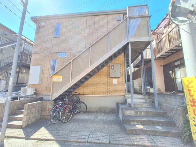 シェスタのエントランス|★エントランス★