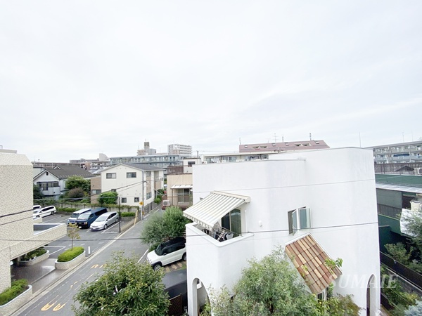 キャッスルカネコの展望|バルコニーからの景色になります！！