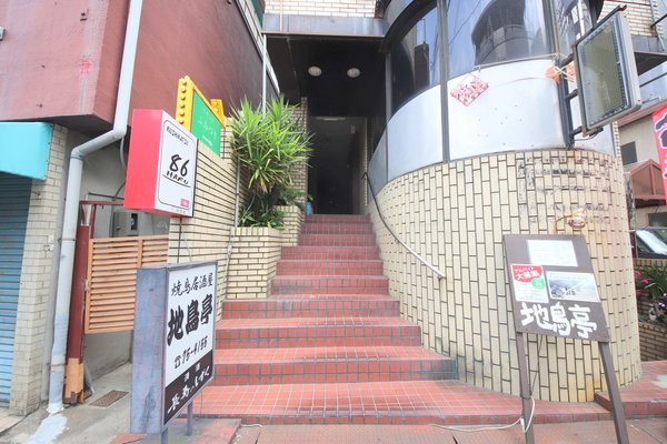 ホリディビルのエントランス