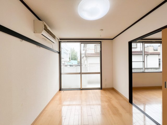 タウニー塩田町の居間・リビング