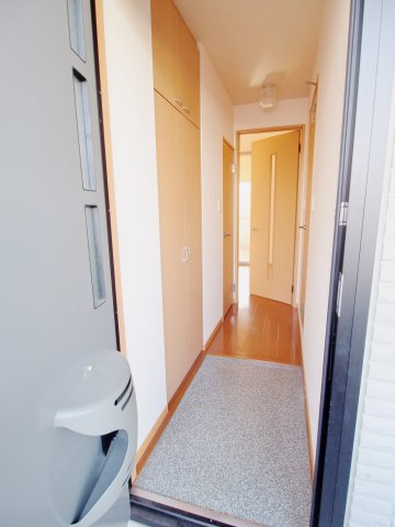 ウイングMISAWA　IIIの玄関