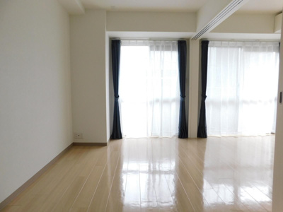 【寝室】 | ハートフル医大西