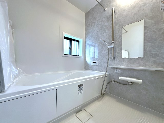 明石市西明石町２丁目新築戸建Ｂ号棟の浴室