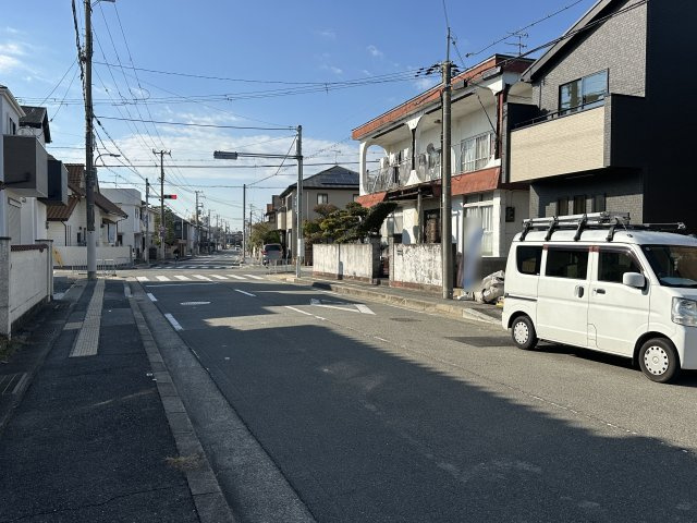 明石市西明石町２丁目新築戸建A号棟の前面道路含む現地写真