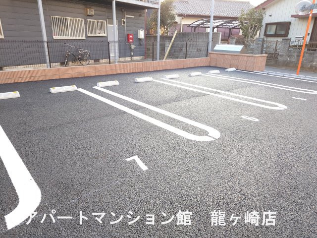 仮）土浦市乙戸新築アパートの駐車場|※イメージです