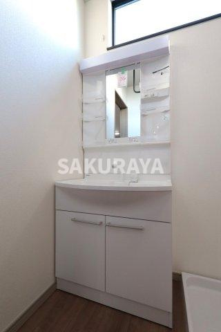 ベルメゾンⅢの独立洗面台|2025年12月撮影。