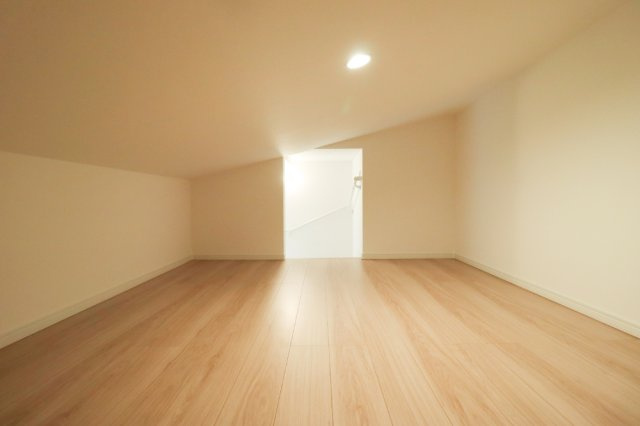 椥辻草海道町の洋室