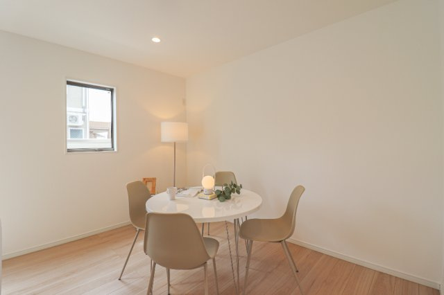 椥辻草海道町の居間・リビング