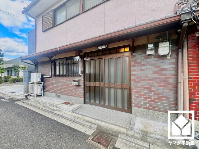 伏見区深草加賀屋敷町の玄関