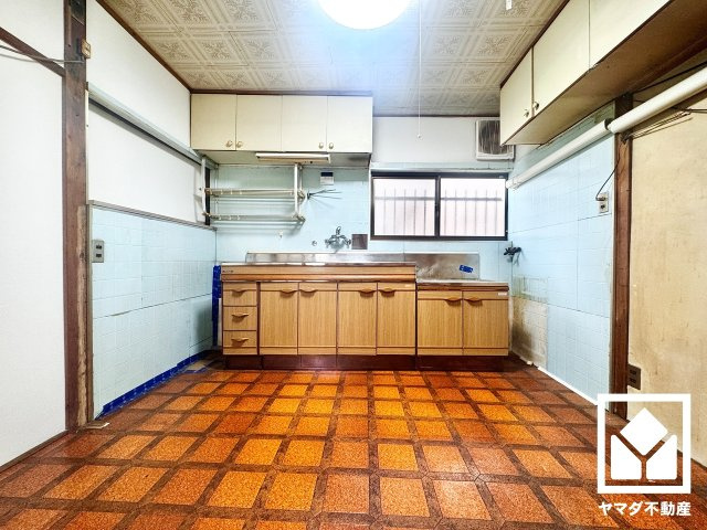 伏見区深草加賀屋敷町のキッチン