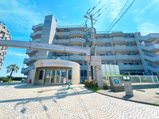 【外観】 | JR香椎線「西戸崎」駅： 始発駅なので座って通勤・通学が可能。香椎駅での乗り換えで博多方面へのアクセスもスムーズです。