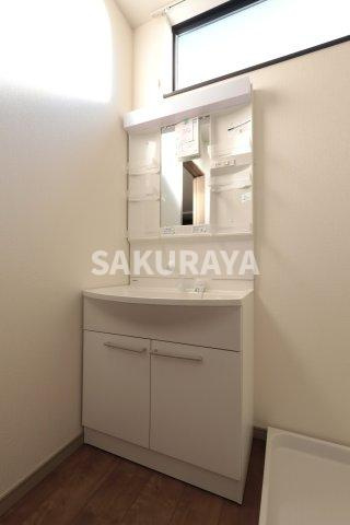 ベルメゾンⅢの独立洗面台|2025年12月撮影。