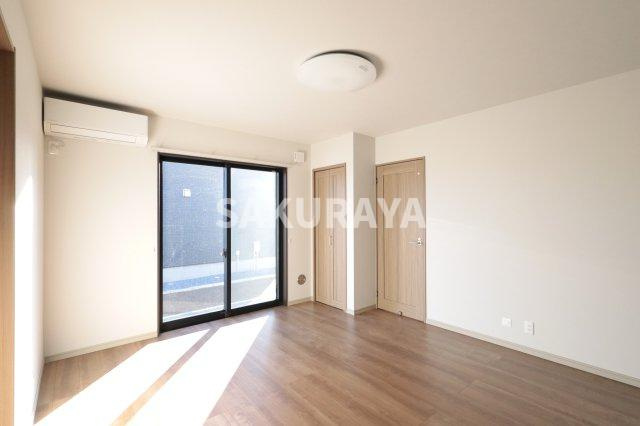 ベルメゾンⅢの居間・リビング|2025年12月撮影。