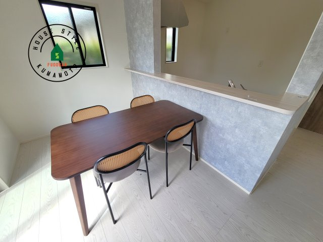 菊池郡大津町大字町第10‐2棟(2号棟)の内観：施工例|キッチンから立ち込める香りが今日の料理を期待させます。