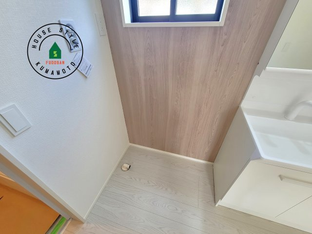 菊池郡大津町大字町第10‐2棟(2号棟)の内観：施工例|ランドリースペースとなります。広々して有効的にご使用できます。 