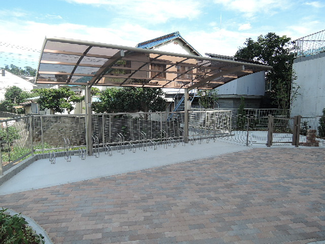 Ｂｅｌｌａ　ｖｉｓｔａのその他共用部分|屋根付自転車置場