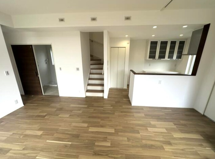 香美市土佐山田町2丁目（新築戸建）の居間・リビング|おしゃれなリビングです