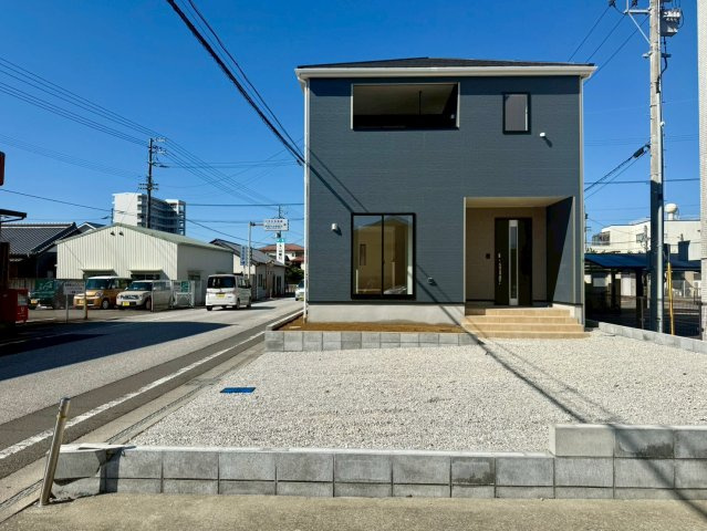 南国市大そね甲新築建売の外観|駐車2台可♪