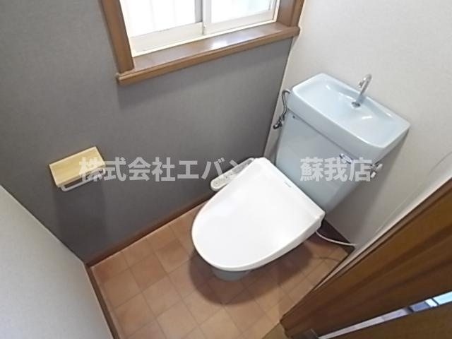 【トイレ】 | ハイツプリティウッド | 落ち着いたトイレです