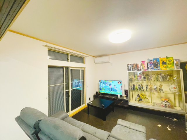 小山市中久喜カチタス施工中古物件の洋室