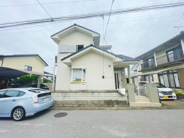 小山市中久喜カチタス施工中古物件の外観