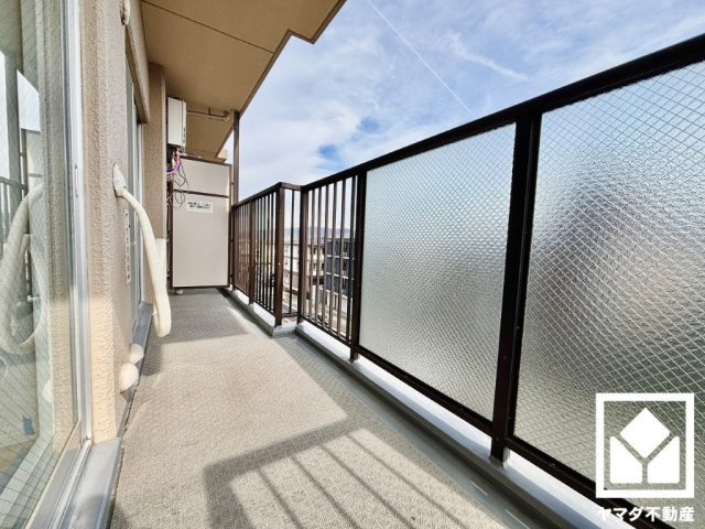 コスモ丹波橋のバルコニー