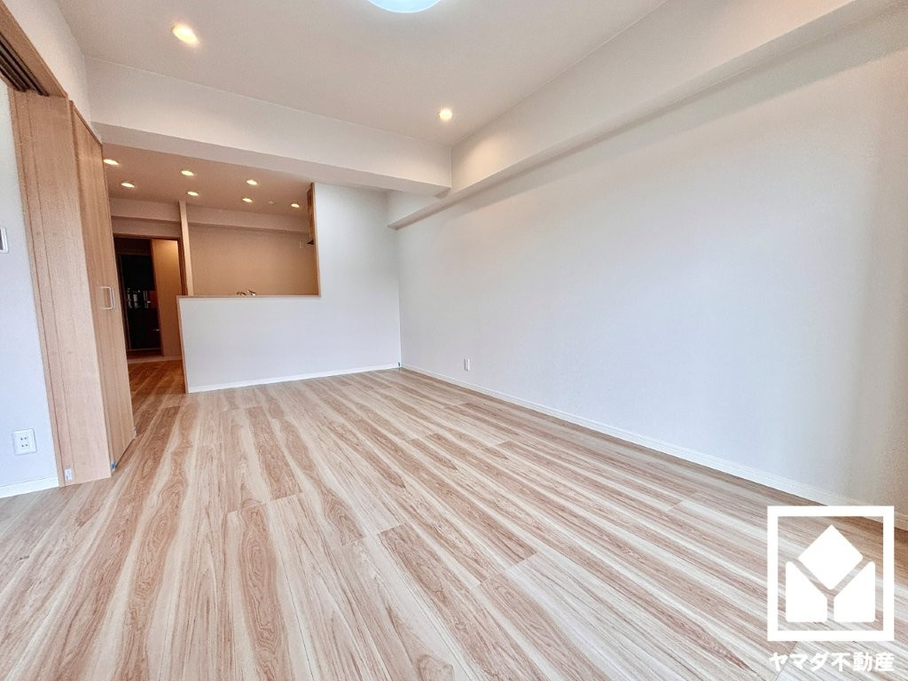 コスモ丹波橋の居間・リビング