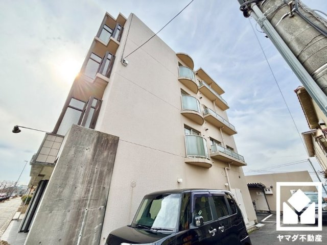 コスモ丹波橋の外観