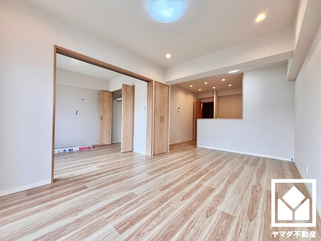 コスモ丹波橋の居間・リビング