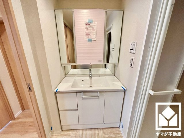 コスモ丹波橋の独立洗面台