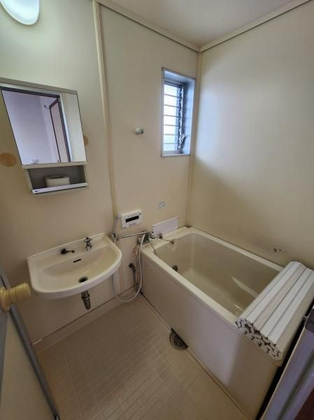 エメラルドハイツの浴室