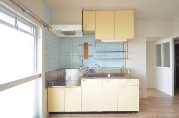 ビレッジハウス燕2号棟のキッチン|ビレッジハウスの同一物件・同一タイプの間取りの写真です