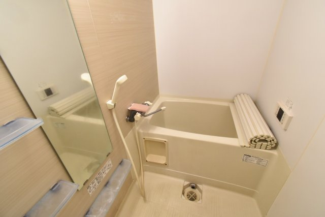 ラフィネ小松B棟の浴室